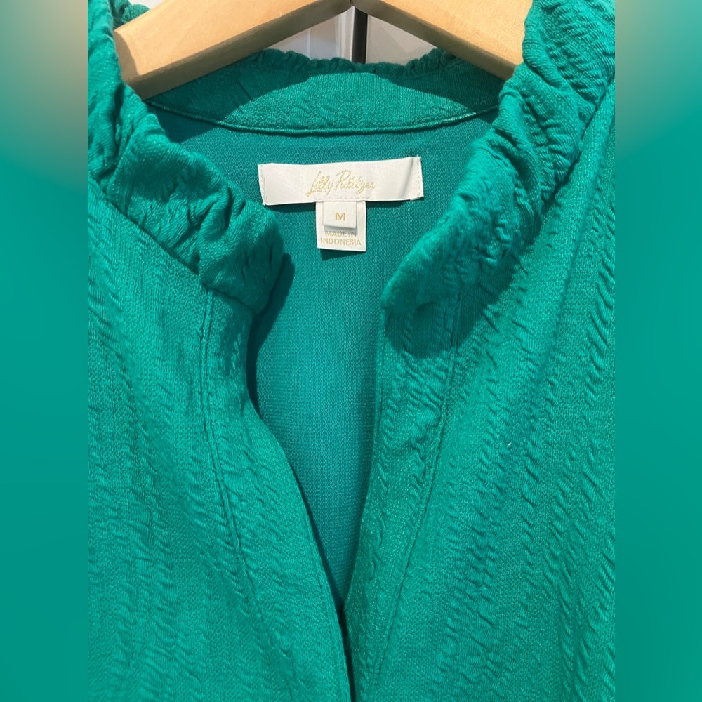 Lilly Pulitzer size M Elsey Knit Top green ruffle collar puff sleeves. - Picture 3 of 14